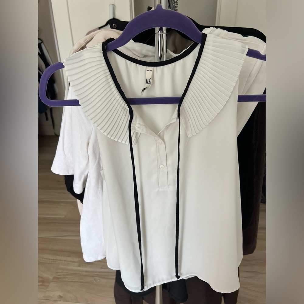 Zara TRF white sleeveless blouse with pleated collar